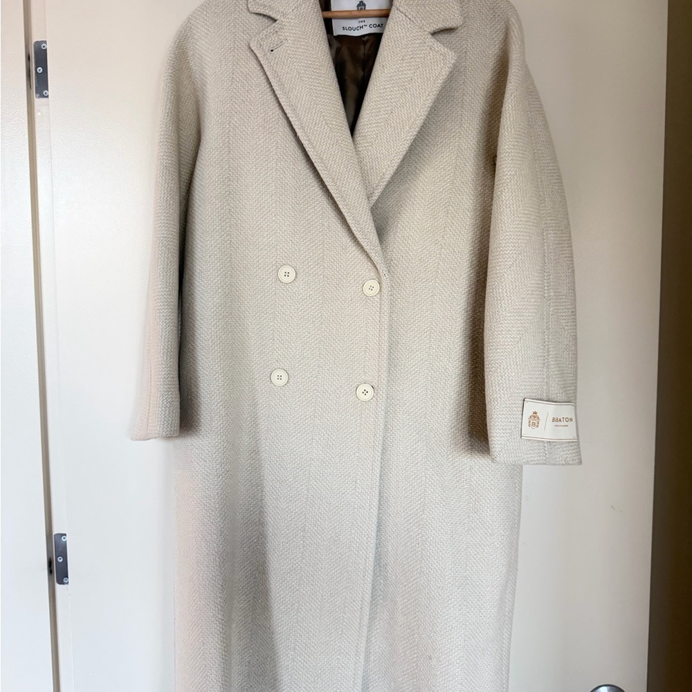 Aritzia Babaton Slouch Coat in White Herringbone